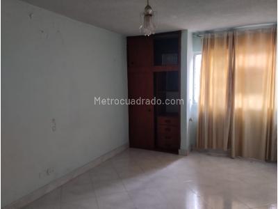 Casa de 5 alcobas en venta en Los Alcazares, Bogotá, 198 m² · foto 4 de 20