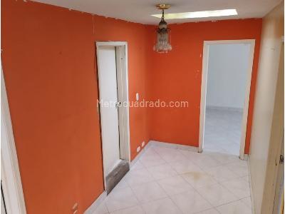 Casa de 5 alcobas en venta en Los Alcazares, Bogotá, 198 m² · foto 5 de 20