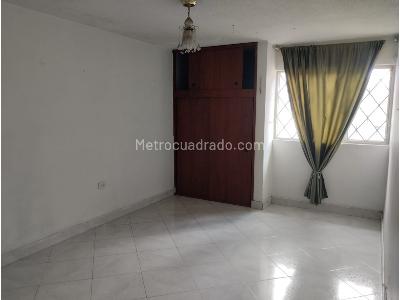 Casa de 5 alcobas en venta en Los Alcazares, Bogotá, 198 m² · foto 7 de 20