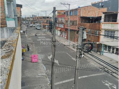 Casa de 5 alcobas en venta en Los Alcazares, Bogotá, 198 m² · foto 19 de 20