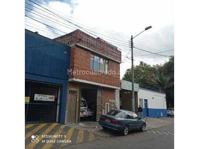 Casa de 4 alcobas en venta en Los Alcazares, Bogotá, 352 m² · foto 2 de 20