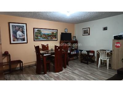 Casa de 5 alcobas en venta en Fontibon, Bogotá, 420 m² · foto 3 de 20