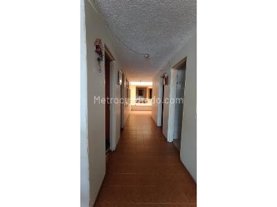 Casa de 5 alcobas en venta en Fontibon, Bogotá, 420 m² · foto 17 de 20