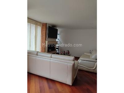 Casa de 4 alcobas en venta en Gratamira, Bogotá, 264 m² · foto 9 de 20