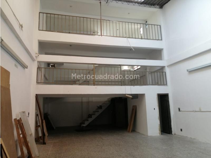 Bodega en Venta, Los Cerezos, Bogotá D.C. - Más
