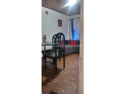 Casa de 5 alcobas en venta en Puente Aranda, Bogotá, 250 m² · foto 14 de 18