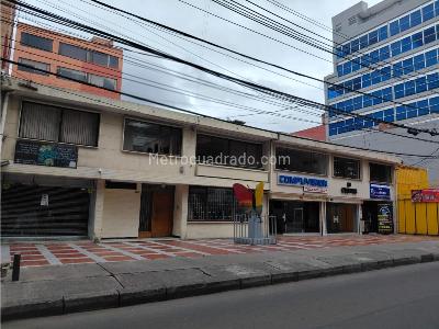 Casa de 5 alcobas en venta en El Lago, Bogotá, 772 m² · foto 4 de 20