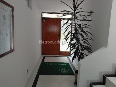 Casa de 5 alcobas en venta en El Lago, Bogotá, 772 m² · foto 11 de 20