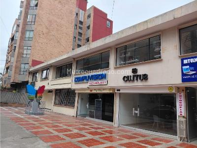 Casa de 5 alcobas en venta en El Lago, Bogotá, 772 m² · foto 14 de 20