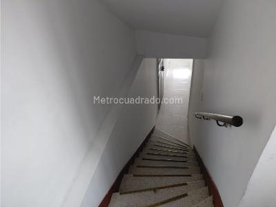 Casa de 5 alcobas en venta en Retrepo, Bogotá, 380 m² · foto 9 de 15