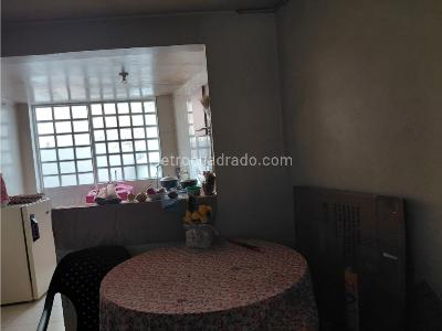 Casa de 5 alcobas en venta en Retrepo, Bogotá, 380 m² · foto 10 de 15