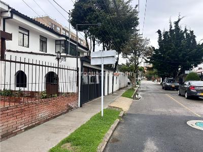Casa de 5 alcobas en venta en Lisboa, Bogotá, 340 m² · foto 4 de 20