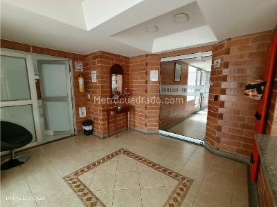 Apartaestudio en venta en Cedritos, Bogotá, 37 m² · foto 2 de 15