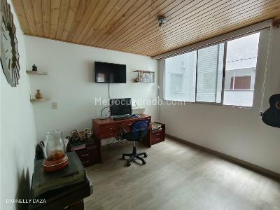 Apartaestudio en venta en Cedritos, Bogotá, 37 m² · foto 5 de 15