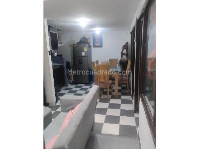 Casa de 5 alcobas en venta en Gran Britalia, Bogotá, 305 m² · foto 12 de 20