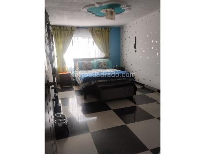 Casa de 5 alcobas en venta en Gran Britalia, Bogotá, 305 m² · foto 17 de 20