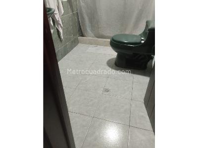Casa de 5 alcobas en venta en Gran Britalia, Bogotá, 305 m² · foto 19 de 20