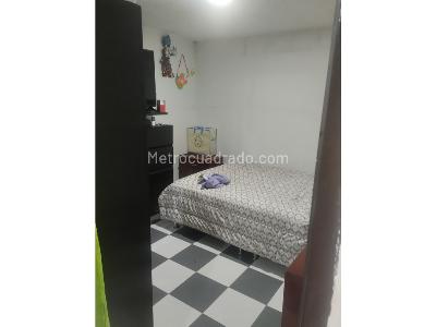 Casa de 5 alcobas en venta en Gran Britalia, Bogotá, 305 m² · foto 5 de 20