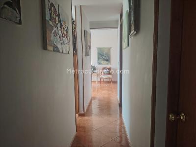 Apartamento de 3 alcobas en venta en Ciudad Salitre Oriental, Bogotá, 84 m² · foto 8 de 20
