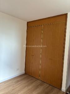 Apartamento de 3 alcobas en venta en Ciudad Salitre, Bogotá, 85 m² · foto 4 de 9