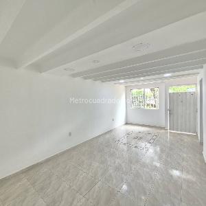 Casa de 3 alcobas en arriendo en Molinos Altos, Floridablanca, 125 m² · foto 4 de 18