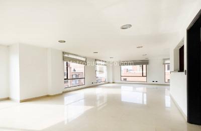 Apartamento en venta en Rincon Del Chico, Bogotá · foto 2 de 8
