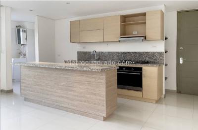 Apartamento de 3 alcobas en venta en Cr Eva Punta Arena, Girardot, 97 m² · foto 3 de 8