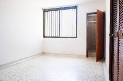 Apartamento de 3 alcobas en venta en Alto Prado, Barranquilla, 280 m² · foto 4 de 8