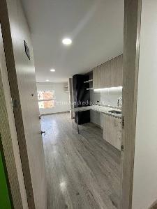 Apartaestudio en venta en La Candelaria, Bogotá, 27 m² · foto 3 de 13