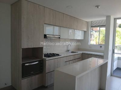 Apartamento de 2 alcobas en venta en Las Lomitas, Sabaneta, 78 m² · foto 11 de 18