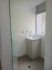 Apartamento de 2 alcobas en venta en Las Lomitas, Sabaneta, 78 m² · foto 14 de 18
