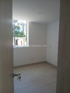 Apartamento de 2 alcobas en venta en Las Lomitas, Sabaneta, 78 m² · foto 3 de 18