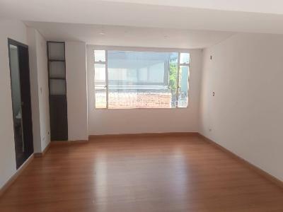Apartamento de 5 alcobas en venta en Chico Norte Ii, Bogotá, 216 m² · foto 7 de 12