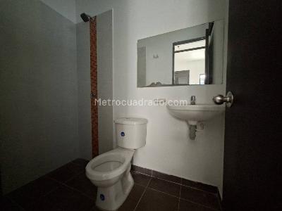 Casa de 3 alcobas en venta en Portachuelo, Girardot, 59 m² · foto 4 de 6