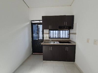 Casa de 3 alcobas en venta en Portachuelo, Girardot, 59 m² · foto 6 de 6