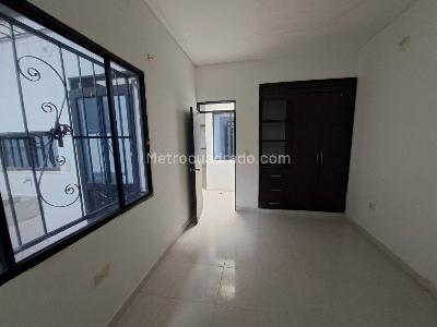 Casa de 3 alcobas en venta en Portachuelo, Girardot, 59 m² · foto 3 de 6