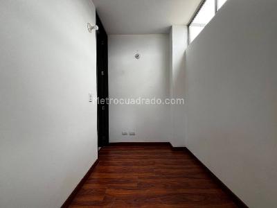 Casa de 5 alcobas en venta en Chuntame, Cajicá, 188 m² · foto 11 de 14