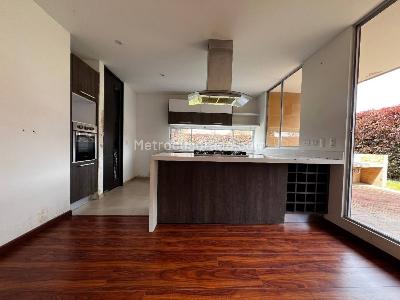 Casa de 5 alcobas en venta en Chuntame, Cajicá, 188 m² · foto 13 de 14