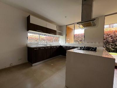 Casa de 5 alcobas en venta en Chuntame, Cajicá, 188 m² · foto 6 de 14