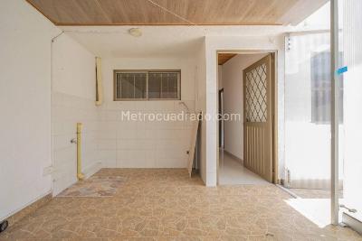 Casa de 5 alcobas en venta en El Pino, Bogotá, 194 m² · foto 10 de 20