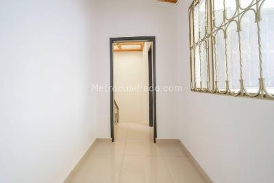 Casa de 5 alcobas en venta en El Pino, Bogotá, 194 m² · foto 2 de 20