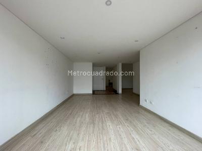 Apartamento en venta en Santa Barbara Alta, Bogotá · foto 2 de 11