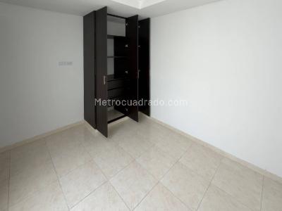 Casa de 3 alcobas en venta en Rosa Blanca, Girardot, 73 m² · foto 4 de 12