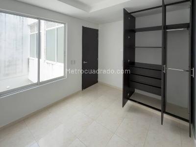 Casa de 3 alcobas en venta en Rosa Blanca, Girardot, 73 m² · foto 9 de 12