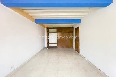 Casa de 3 alcobas en venta en Urbanizacion La Esperanza, Girardot, 162 m² · foto 4 de 8