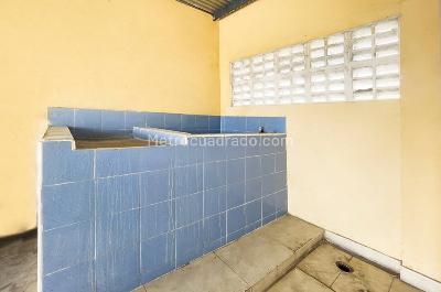 Casa de 3 alcobas en venta en Urbanizacion La Esperanza, Girardot, 162 m² · foto 5 de 8