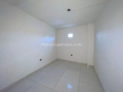 Casa de 5 alcobas en venta en Casablanca, Bogotá, 251 m² · foto 13 de 20