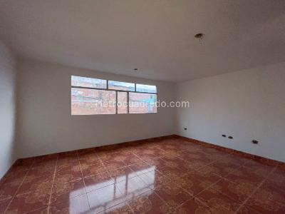 Casa de 5 alcobas en venta en Casablanca, Bogotá, 251 m² · foto 19 de 20