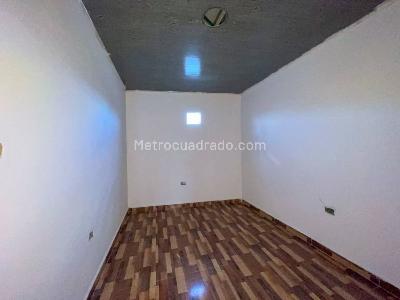 Casa de 5 alcobas en venta en Casablanca, Bogotá, 251 m² · foto 7 de 20