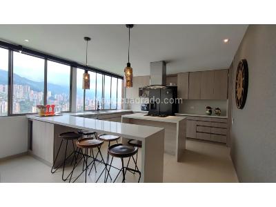 Apartamento de 3 alcobas en venta en Las Palmas, Medellín, 171 m² · foto 5 de 19